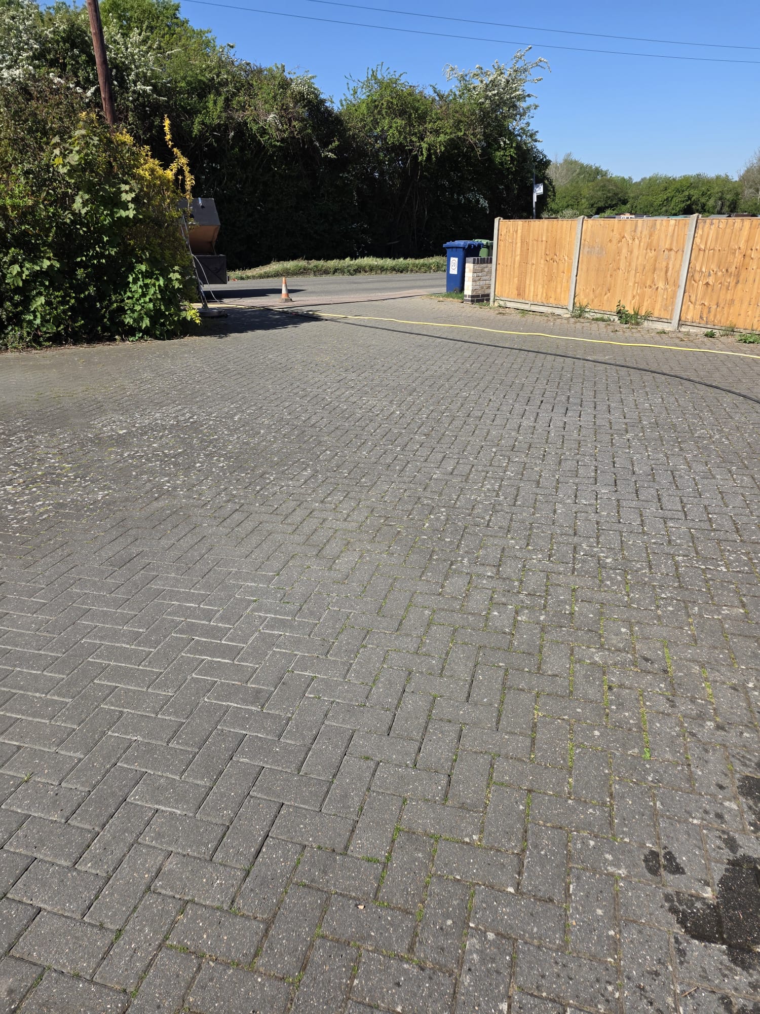 Large driveway in Huntingdon before clean